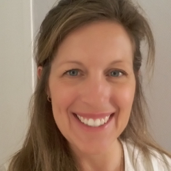 Leanne BOURGUIGNON | Analyste du Comportement Certifiée, BCBA, ACC-A | Coordinatrice du VCS